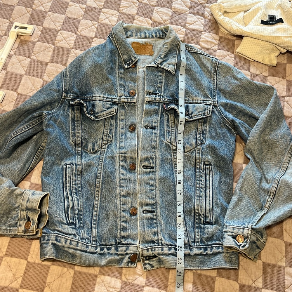 Vintage Levi’s jean jacket